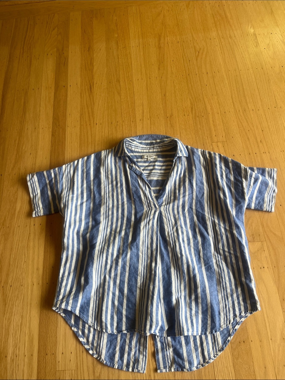 Madewell Blue and White Striped Short-Sleeve V-Neck Blouse